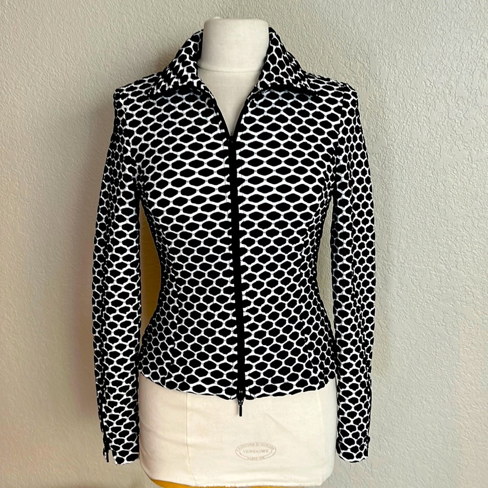 Joseph Ribkoff fitted, lightweight blazer/blouse.